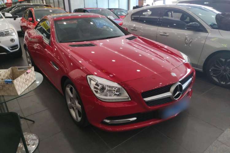 Used Mercedes-Benz SLK-Class 2011 SLK 200 Fashion Model Front Right 45 Deg