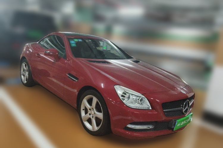 Used Mercedes-Benz SLK-Class 2011 SLK 200 Fashion Model Front Right 45 Deg