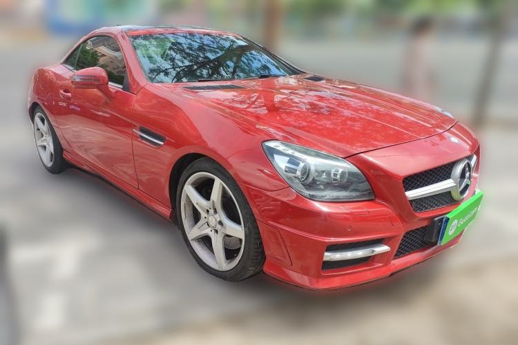 Used Mercedes-Benz SLK-Class 2011 SLK 200 Fashion Model Front Right 45 Deg