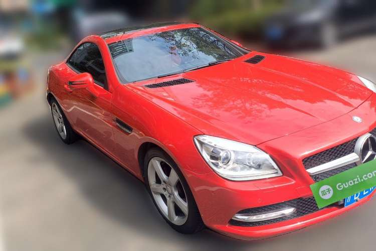 Used Mercedes-Benz SLK-Class 2011 SLK 200 Fashion Model Front Right 45 Deg