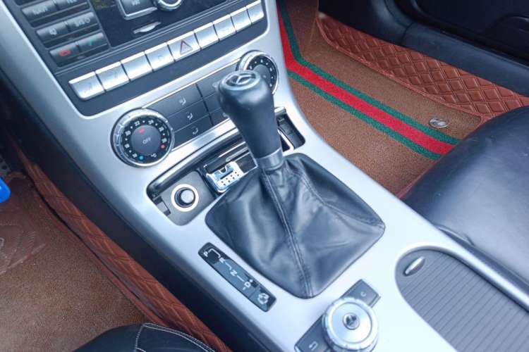 Used Mercedes-Benz SLK-Class 2011 SLK 200 Fashion Model Gear Lever
