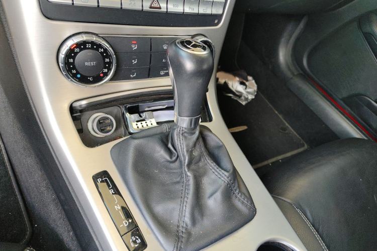 Used Mercedes-Benz SLK-Class 2011 SLK 200 Fashion Model Gear Lever