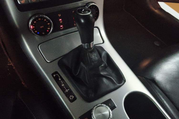 Used Mercedes-Benz SLK-Class 2011 SLK 200 Fashion Model Gear Lever