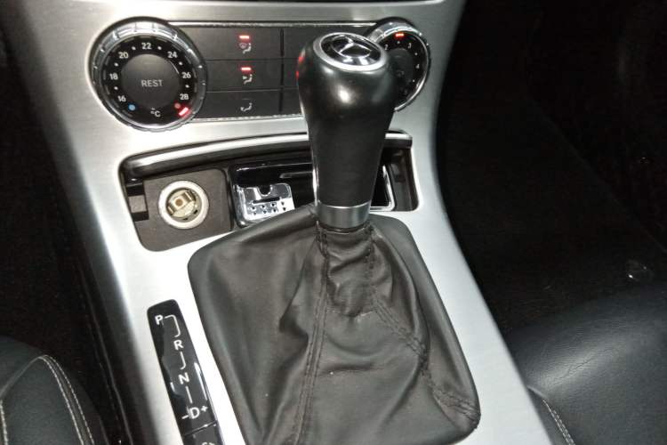 Used Mercedes-Benz SLK-Class 2011 SLK 200 Fashion Model Gear Lever