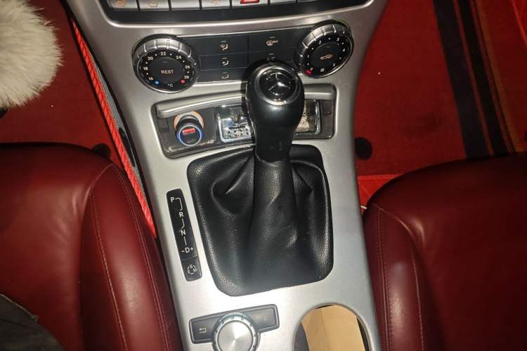 Used Mercedes-Benz SLK-Class 2011 SLK 200 Fashion Model Gear Lever