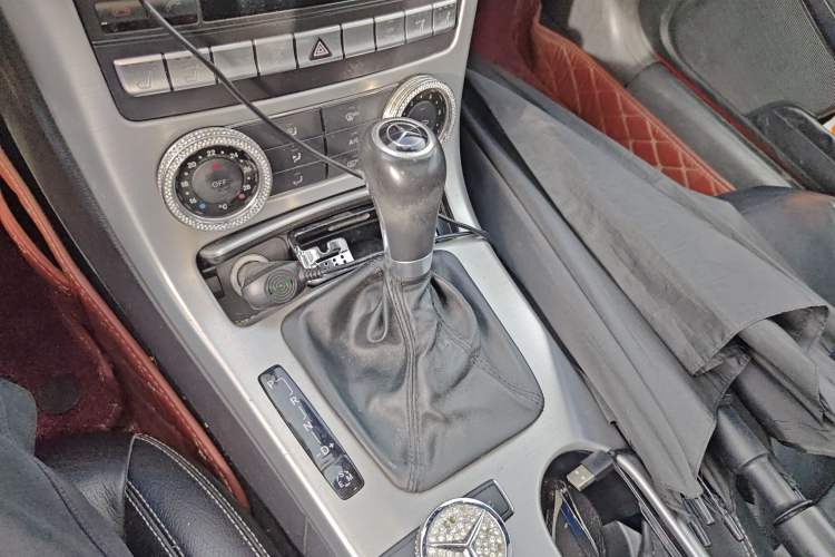 Used Mercedes-Benz SLK-Class 2011 SLK 200 Fashion Model Gear Lever