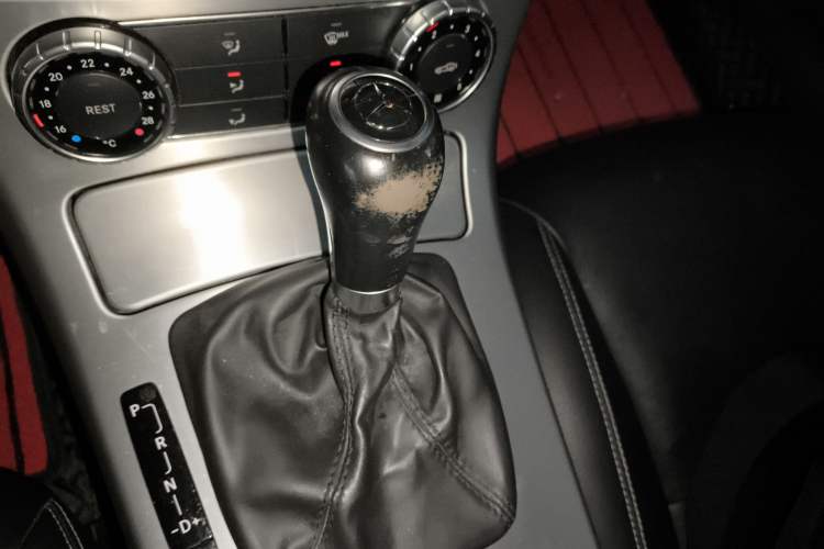Used Mercedes-Benz SLK-Class 2011 SLK 200 Fashion Model Gear Lever