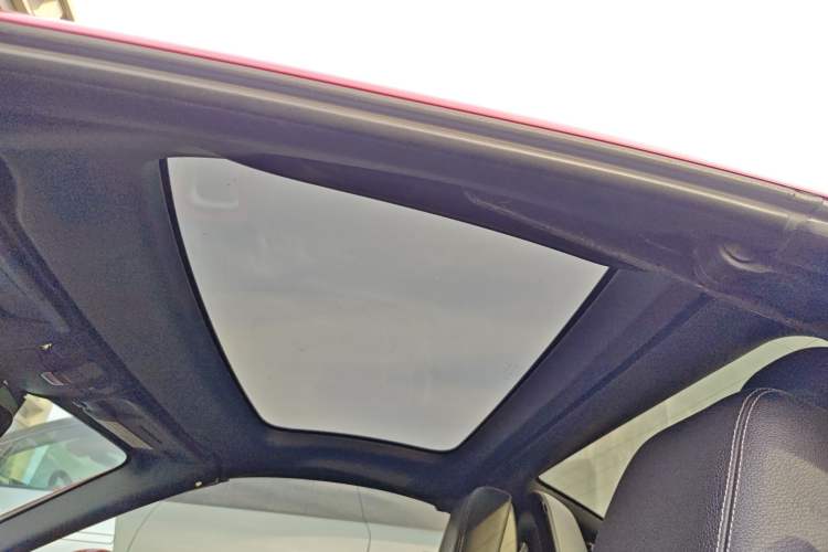 Used Mercedes-Benz SLK-Class 2011 SLK 200 Fashion Model Headliner