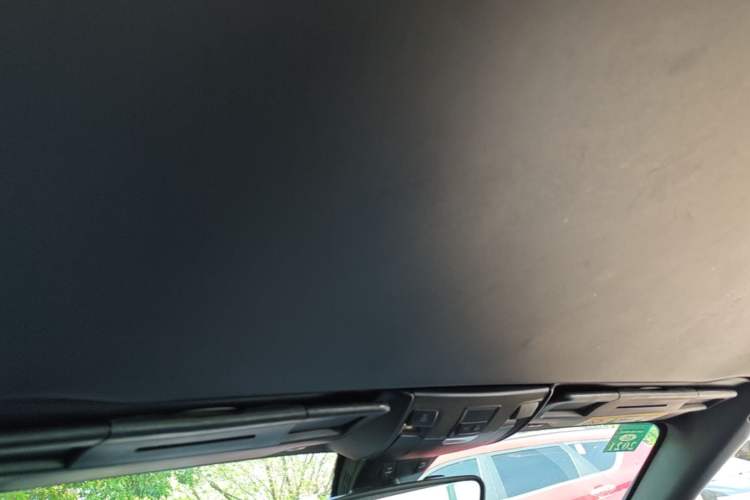 Used Mercedes-Benz SLK-Class 2011 SLK 200 Fashion Model Headliner