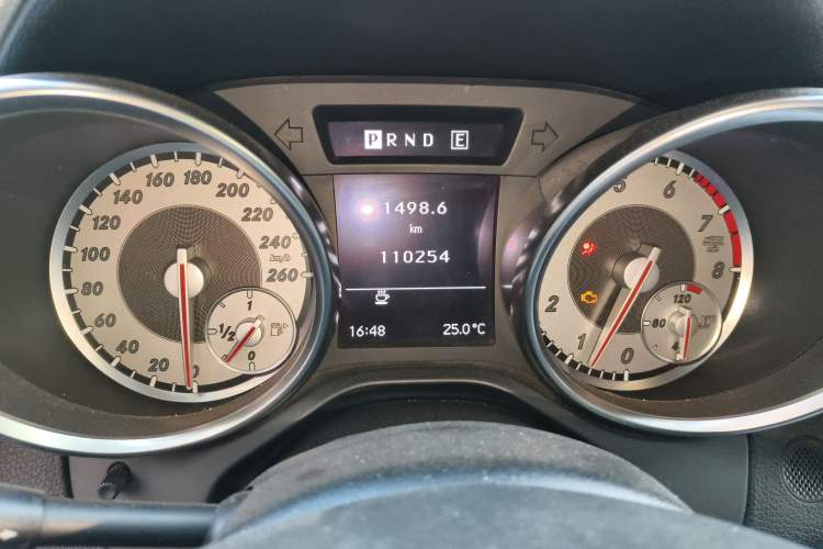 Used Mercedes-Benz SLK-Class 2011 SLK 200 Fashion Model Instrument Cluster