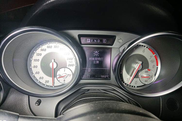 Used Mercedes-Benz SLK-Class 2011 SLK 200 Fashion Model Instrument Cluster