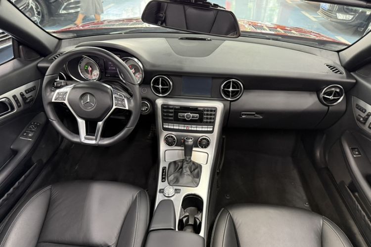 Used Mercedes-Benz SLK-Class 2011 SLK 200 Fashion Model Interior 1