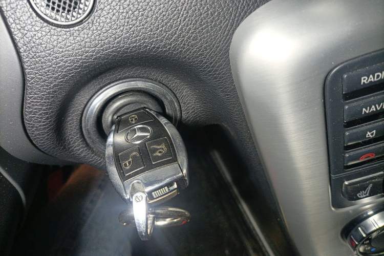Used Mercedes-Benz SLK-Class 2011 SLK 200 Fashion Model Interior 1