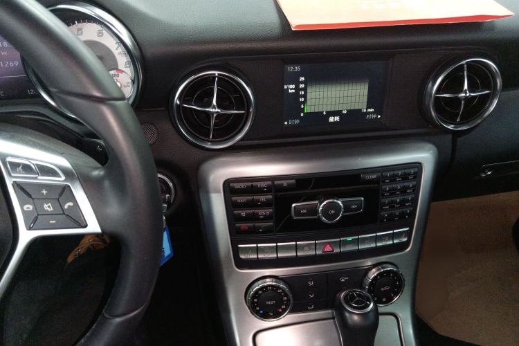 Used Mercedes-Benz SLK-Class 2011 SLK 200 Fashion Model Interior 2