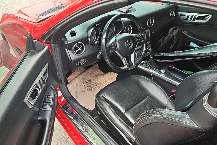 Used Mercedes-Benz SLK-Class 2011 SLK 200 Fashion Model Interior 3