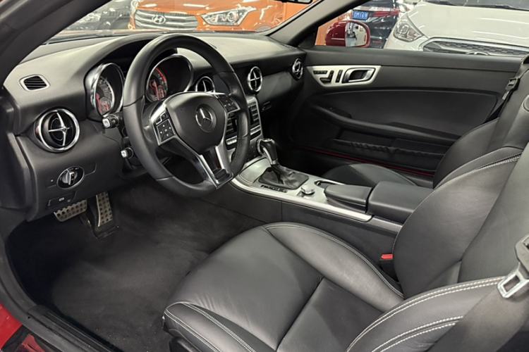 Used Mercedes-Benz SLK-Class 2011 SLK 200 Fashion Model Interior 7