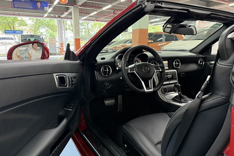 Used Mercedes-Benz SLK-Class 2011 SLK 200 Fashion Model Interior 8