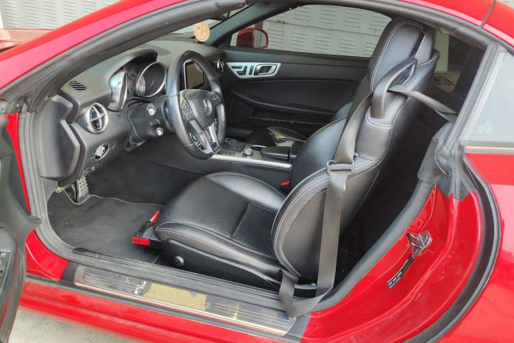 Used Mercedes-Benz SLK-Class 2011 SLK 200 Fashion Model Left Front Seat
