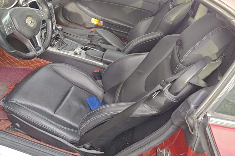 Used Mercedes-Benz SLK-Class 2011 SLK 200 Fashion Model Left Front Seat