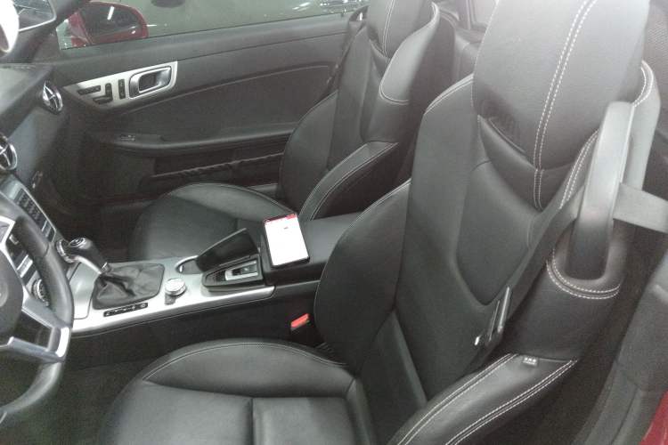 Used Mercedes-Benz SLK-Class 2011 SLK 200 Fashion Model Left Front Seat