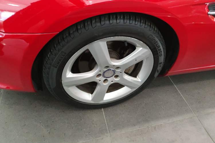 Used Mercedes-Benz SLK-Class 2011 SLK 200 Fashion Model Left Front Wheel Hub