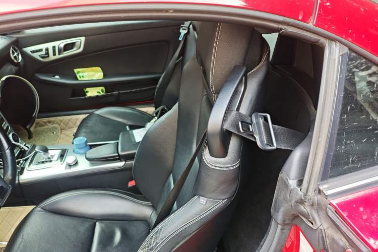 Used Mercedes-Benz SLK-Class 2011 SLK 200 Fashion Model Left Rear Seat