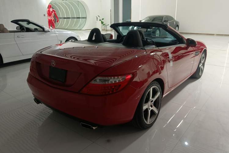 Used Mercedes-Benz SLK-Class 2011 SLK 200 Fashion Model Rear Right 45 Deg