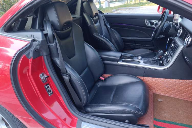 Used Mercedes-Benz SLK-Class 2011 SLK 200 Fashion Model Right Front Seat
