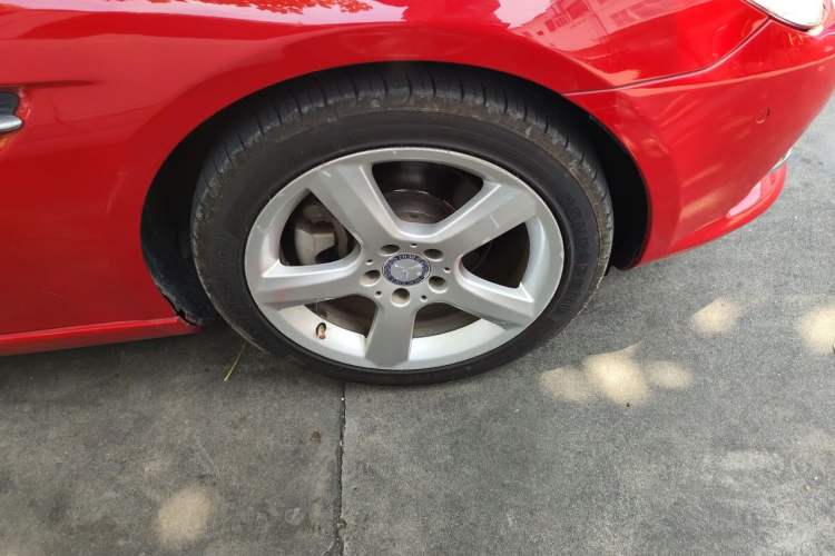 Used Mercedes-Benz SLK-Class 2011 SLK 200 Fashion Model Right Front Wheel Hub