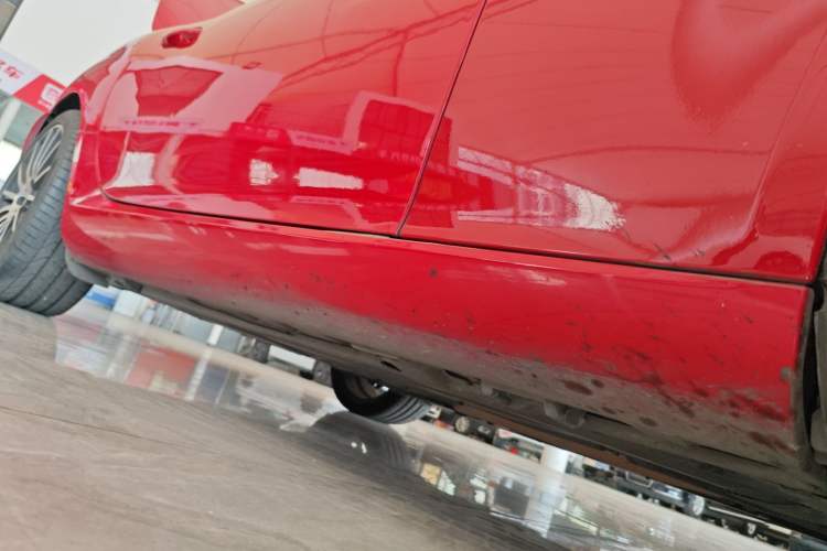 Used Mercedes-Benz SLK-Class 2011 SLK 200 Fashion Model Right Side Sill