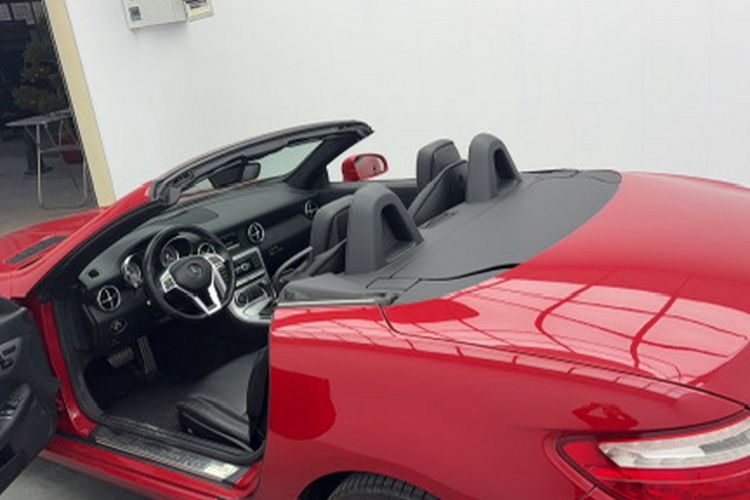 Used Mercedes-Benz SLK-Class 2011 SLK 200 Fashion Model Roof