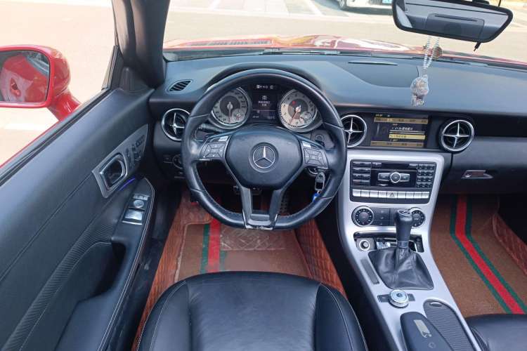 Used Mercedes-Benz SLK-Class 2011 SLK 200 Fashion Model Steering Wheel