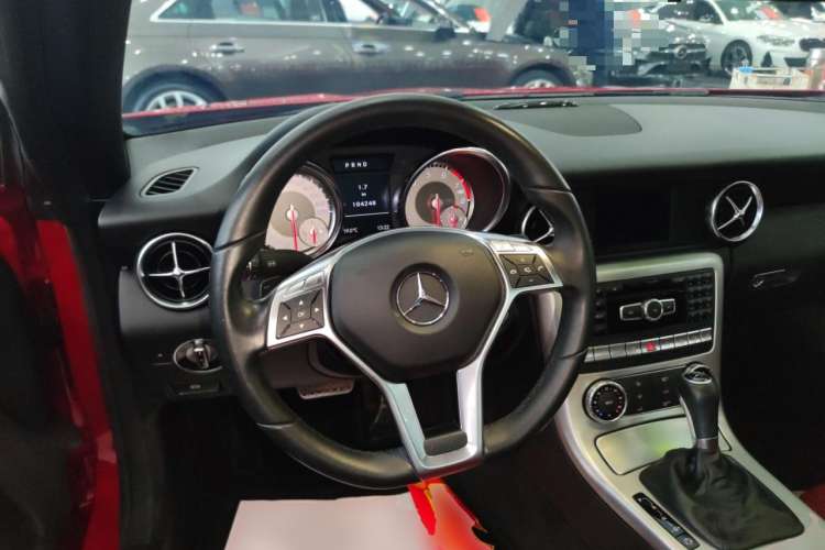 Used Mercedes-Benz SLK-Class 2011 SLK 200 Fashion Model Steering Wheel