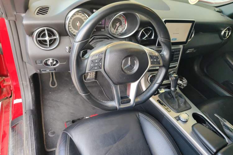 Used Mercedes-Benz SLK-Class 2011 SLK 200 Fashion Model Steering Wheel