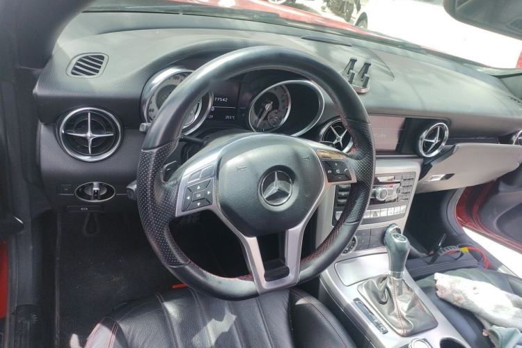Used Mercedes-Benz SLK-Class 2011 SLK 200 Fashion Model Steering Wheel