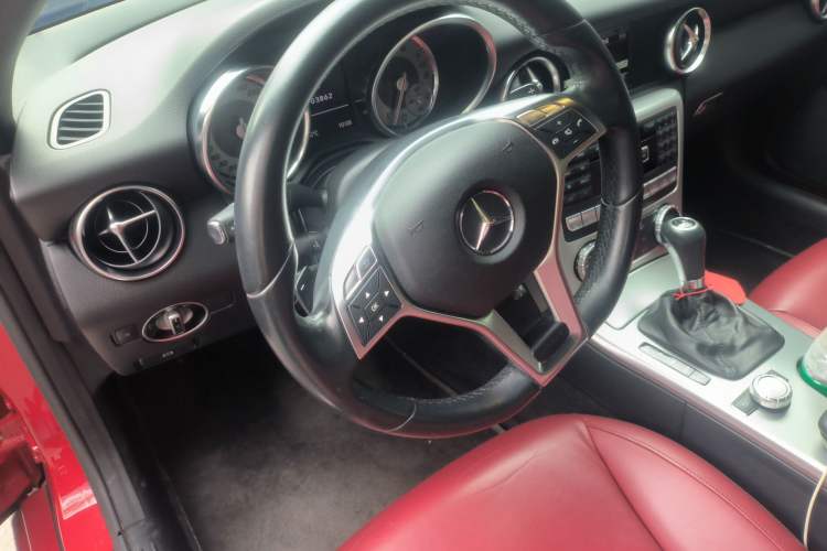 Used Mercedes-Benz SLK-Class 2011 SLK 200 Fashion Model Steering Wheel