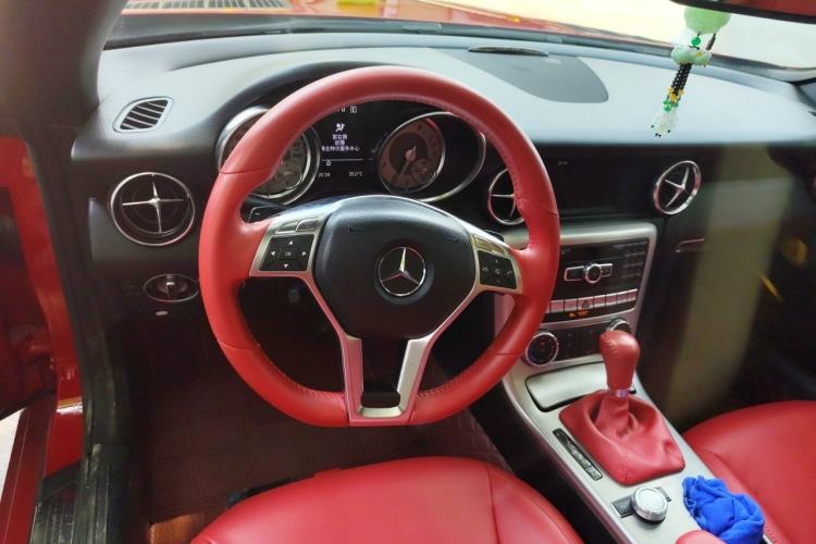 Used Mercedes-Benz SLK-Class 2011 SLK 200 Fashion Model Steering Wheel