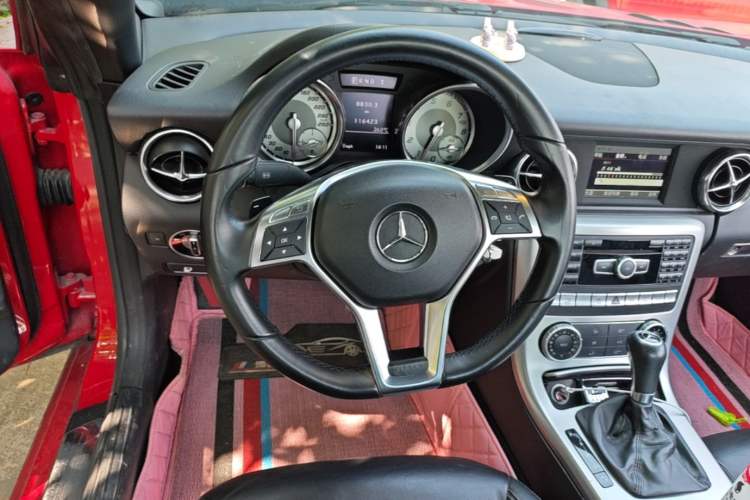 Used Mercedes-Benz SLK-Class 2011 SLK 200 Fashion Model Steering Wheel