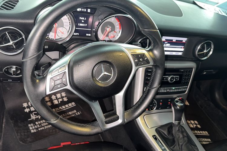 Used Mercedes-Benz SLK-Class 2011 SLK 200 Fashion Model Steering Wheel
