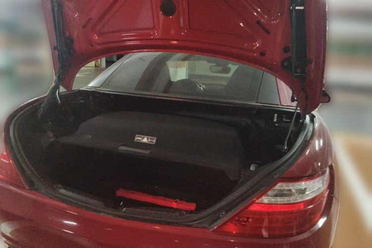 Used Mercedes-Benz SLK-Class 2011 SLK 200 Fashion Model Trunk