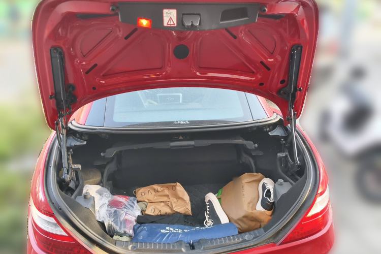 Used Mercedes-Benz SLK-Class 2011 SLK 200 Fashion Model Trunk