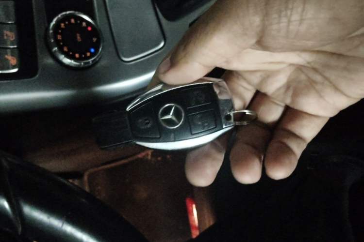 Used Mercedes-Benz SLK-Class 2011 SLK 200 Fashion Model Vehicle Key