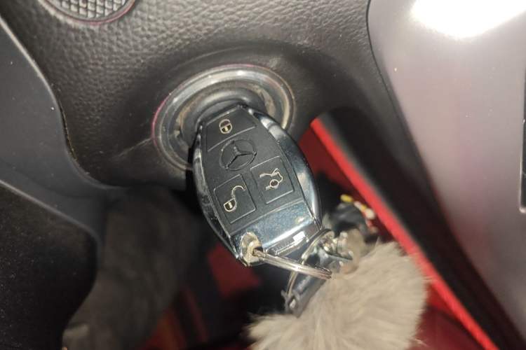 Used Mercedes-Benz SLK-Class 2011 SLK 200 Fashion Model Vehicle Key