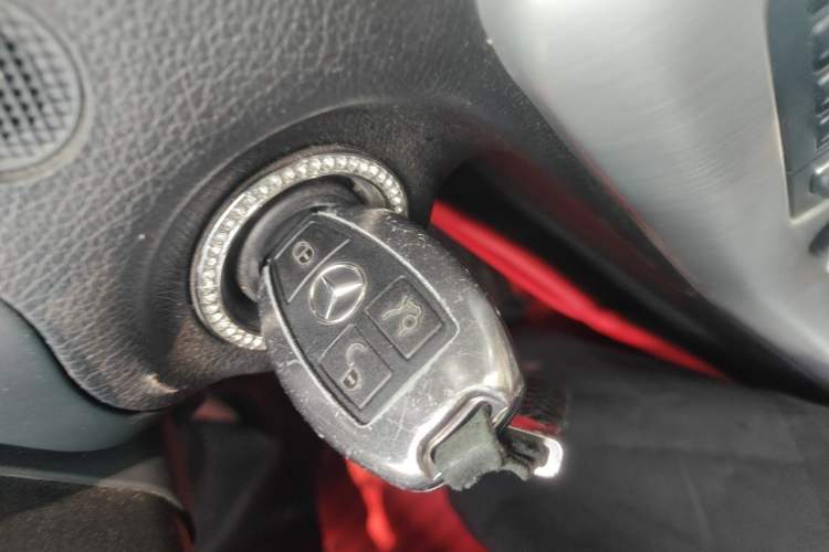 Used Mercedes-Benz SLK-Class 2011 SLK 200 Fashion Model Vehicle Key