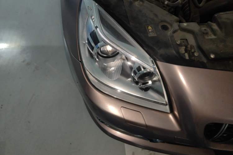 Used Mercedes-Benz SLK-Class 2011 SLK 200 Fashion Model Right Front Headlight