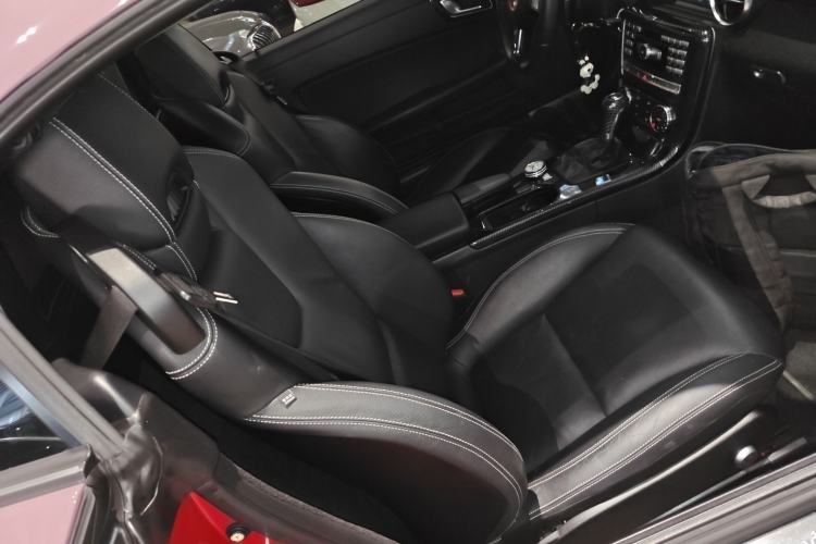 Used Mercedes-Benz SLK-Class 2011 SLK 200 Fashion Model Right Front Seat