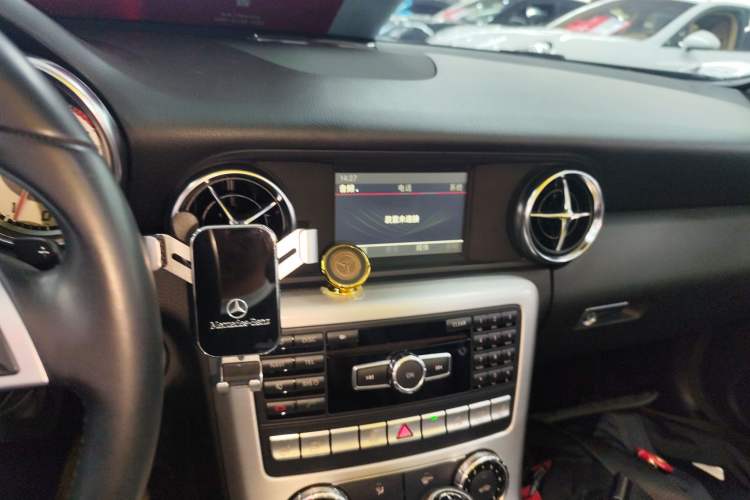 Used Mercedes-Benz SLK-Class 2011 SLK 200 Fashion Model Audio And AC Panel
