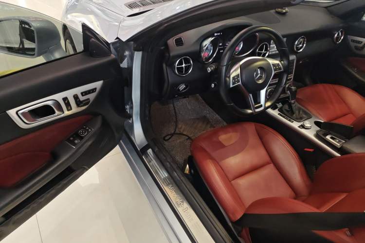 Used Mercedes-Benz SLK-Class 2011 SLK 200 Fashion Model Driver Seat