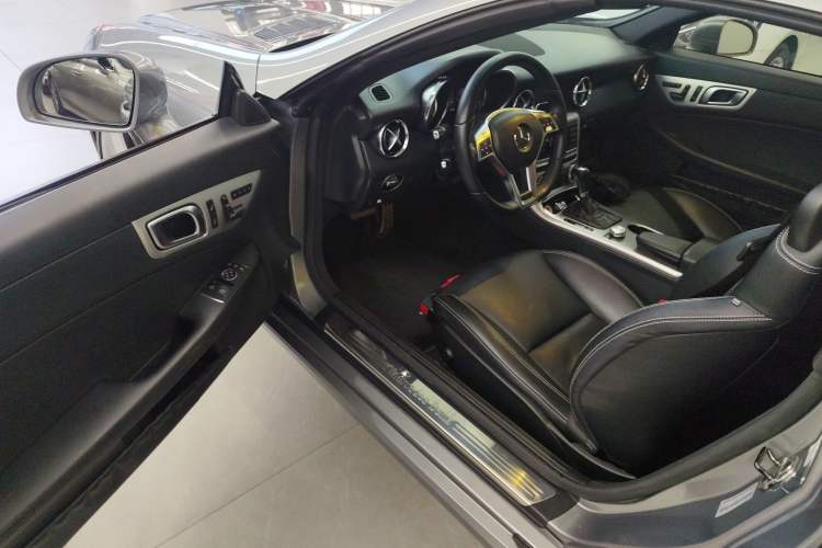 Used Mercedes-Benz SLK-Class 2011 SLK 200 Fashion Model Driver Seat
