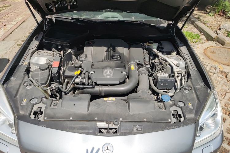 Used Mercedes-Benz SLK-Class 2011 SLK 200 Fashion Model Engine Bay